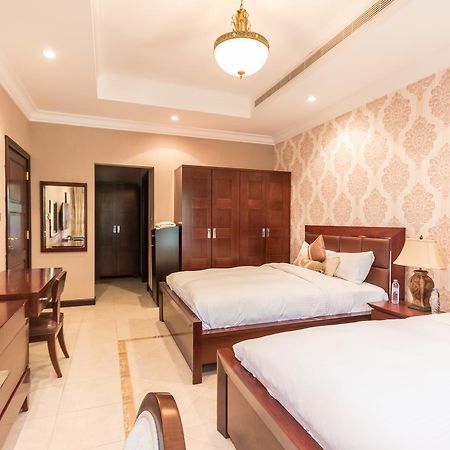 Yanjoon Holiday Homes - Palm Jumeirah Frond A Villas 두바이 외부 사진