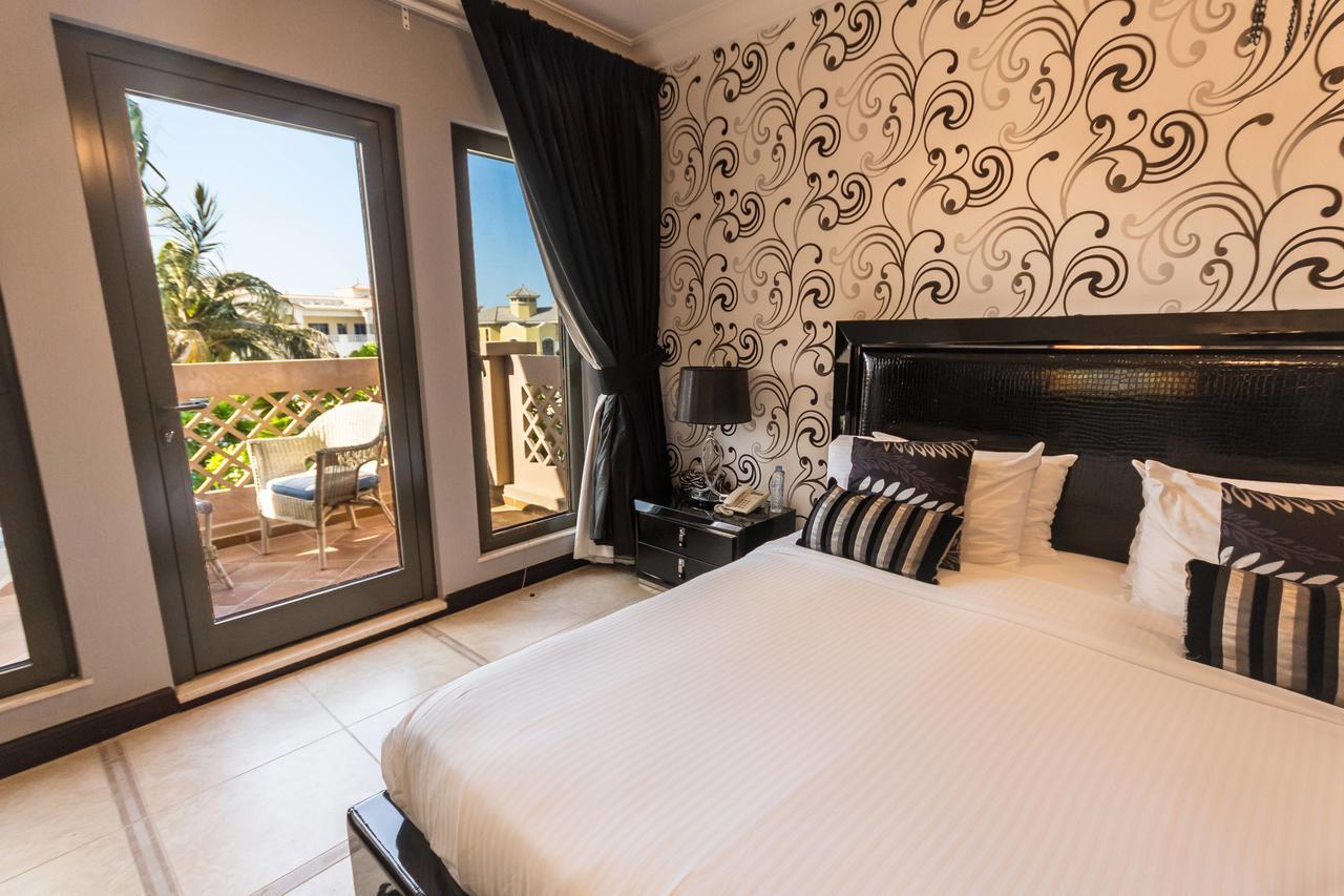 Yanjoon Holiday Homes - Palm Jumeirah Frond A Villas 두바이 외부 사진